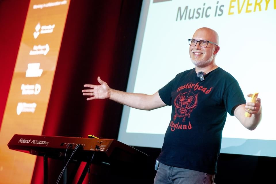 Mark Deeks music and wellbeing keynote speaker